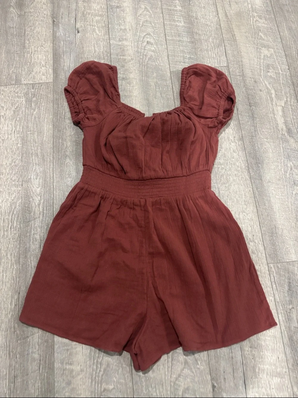 Rust Red/brown Puff Sleeve Romper NWOT - Picture 3 of 3
